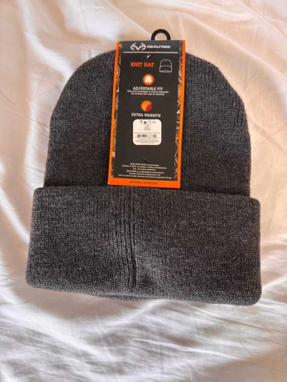 NWT Men’s Realtree Two-pack Charcoal Gray Knit Beanie Set